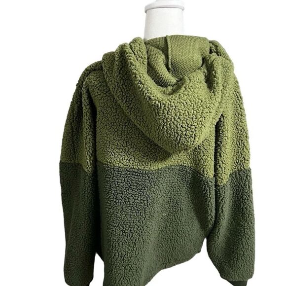 Victoria’s Secret pink large nwt  green Sherpa jacket Half
Zip Pullover hoodie - Picture 7 of 12